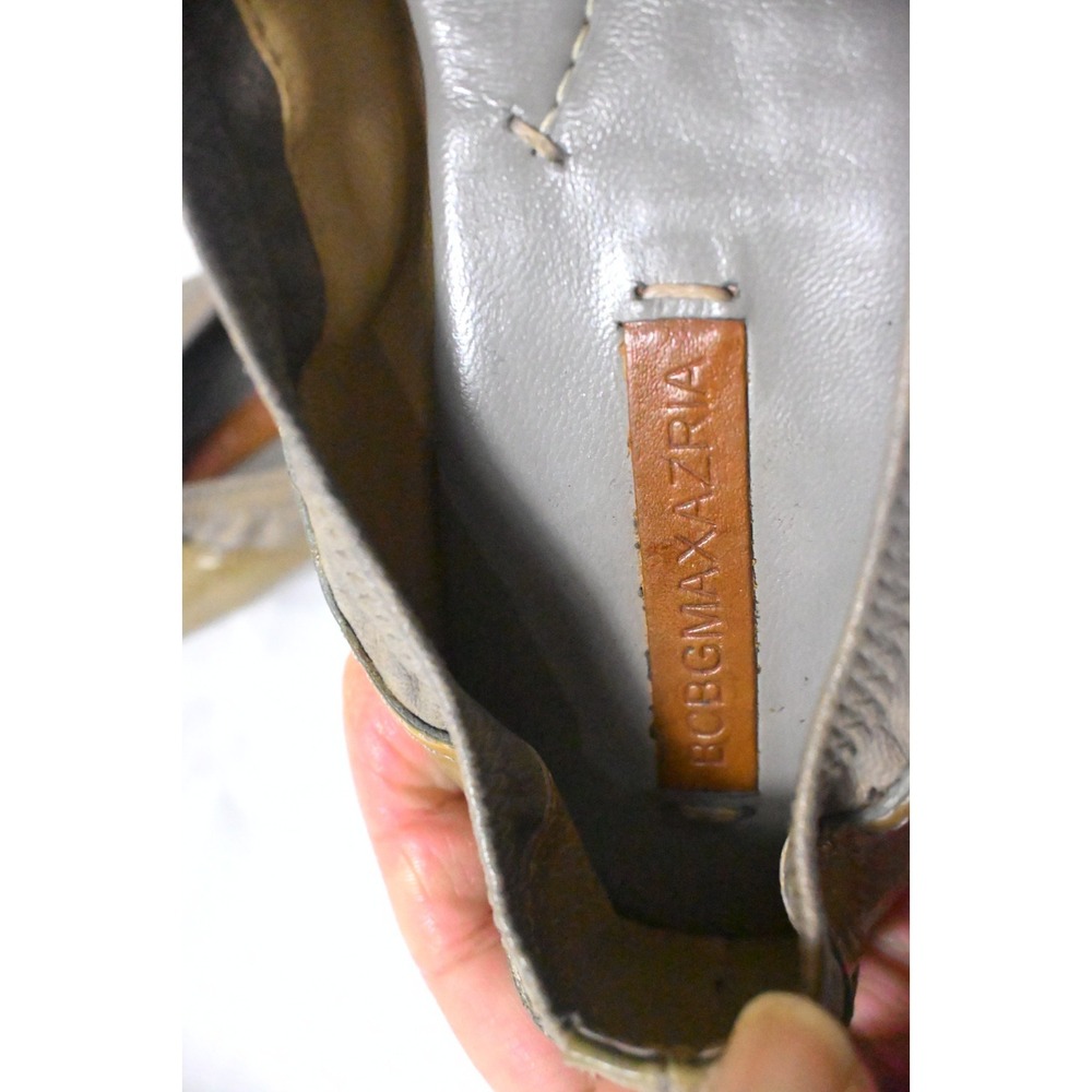 BCBGMAXAZRIA Gray Olive Patent Leather Buckle Ballet Flats Scrunched Sz 9M - Picture 4 of 12